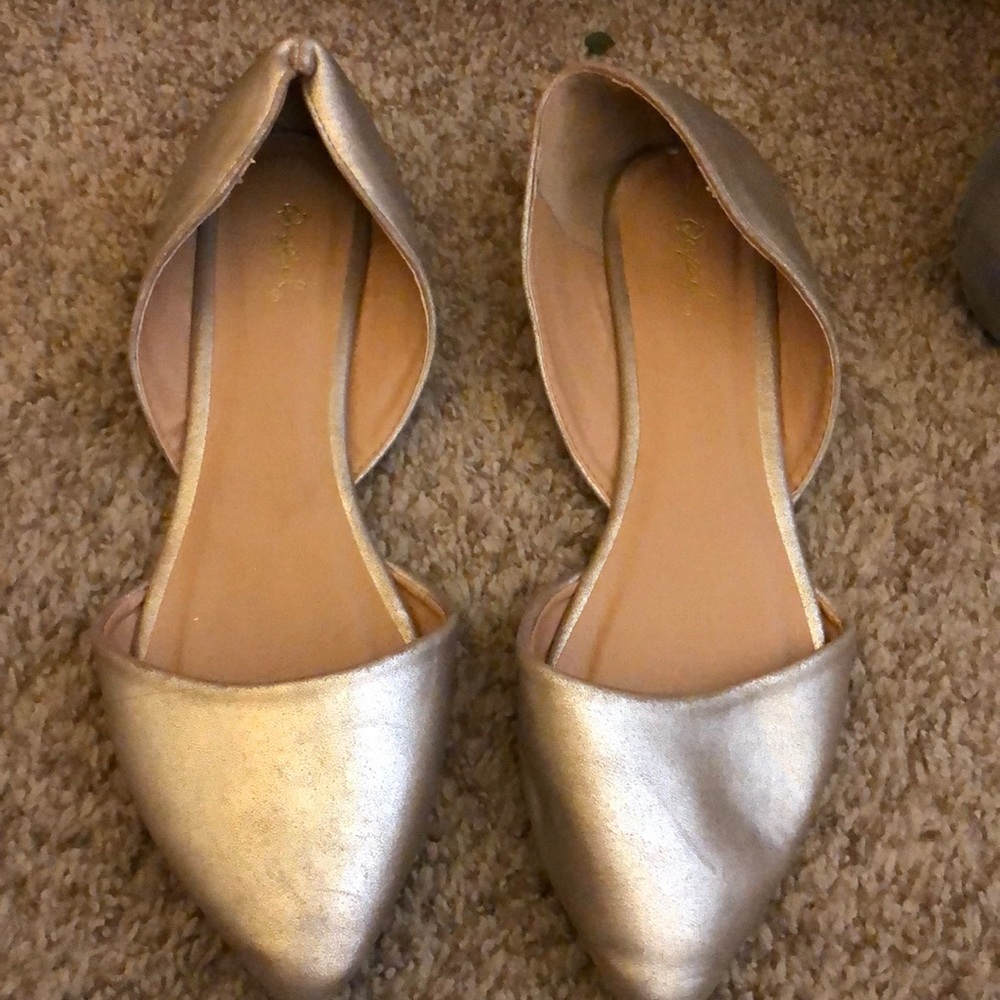 Gold flats